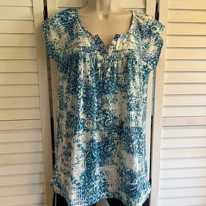 Verve ami tee casual top. Size M